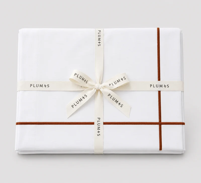 Juego de Cubreduvet 400 Hilos Pima Blanco Optico Bordado Lines Toffe