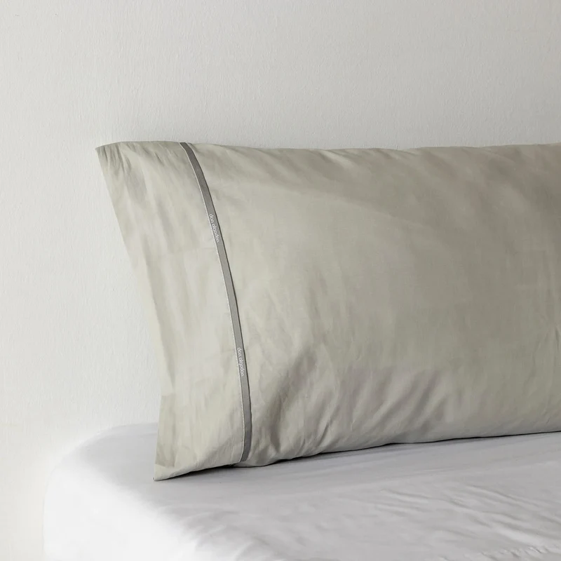 Funda de almohada 100% Algodón Percal 180 hilos muy suave. Color Gris Claro