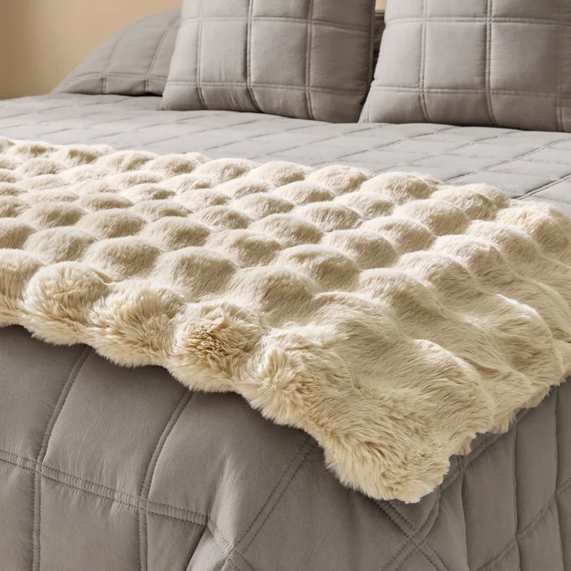 Plaid de pelo ultrasuave con relieve Pudelina