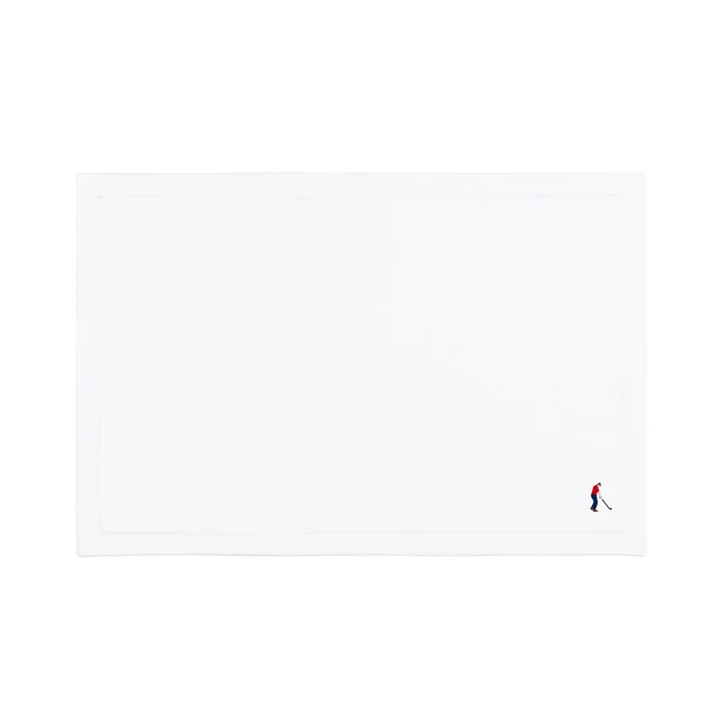 Roupa de mesa Nazaré branca, em algodão, com desportistas retro bordados
