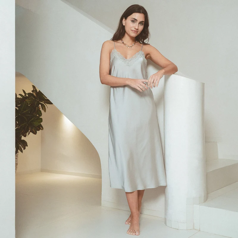 Camisón midi satén verde tiffany