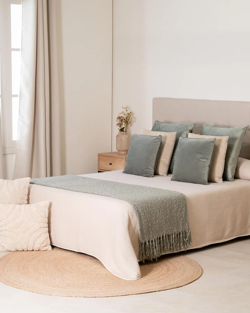 Colcha Jacquard Hungría Topo