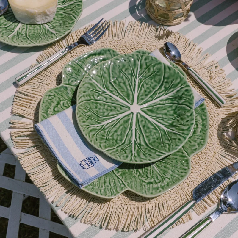 Roupa de mesa Barra, em algodão, com motivos inspirados em Portugal bordados