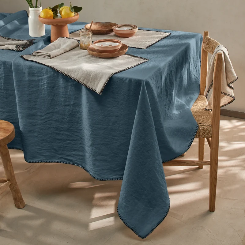 Mantel rectangular punto de festón de lino lavado azul francés