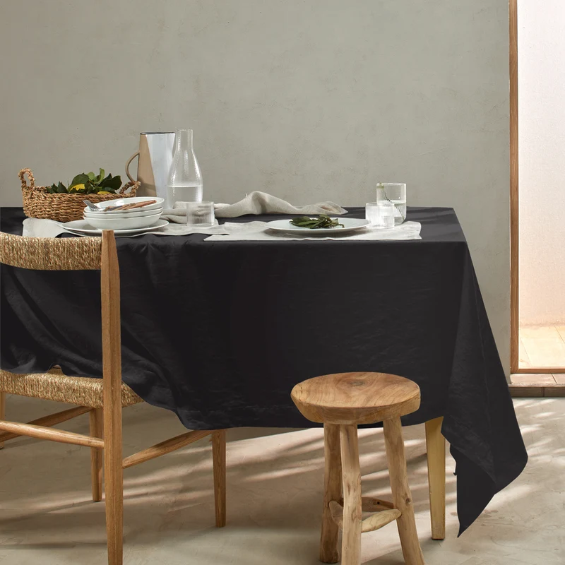Mantel de mesa rectangular de lino lavado tinta negra