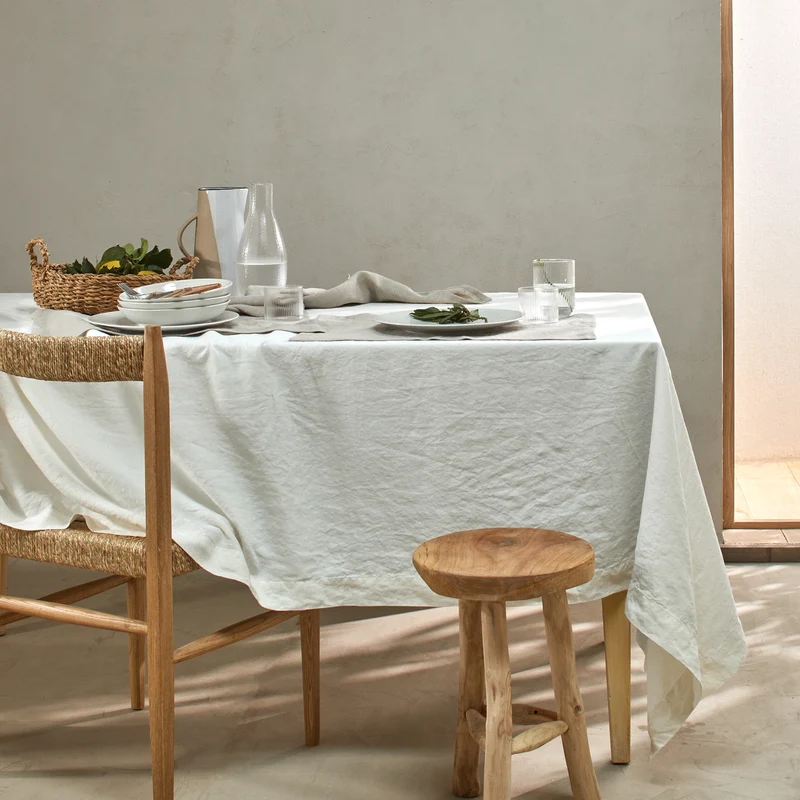 Mantel de mesa rectangular de lino lavado marfil