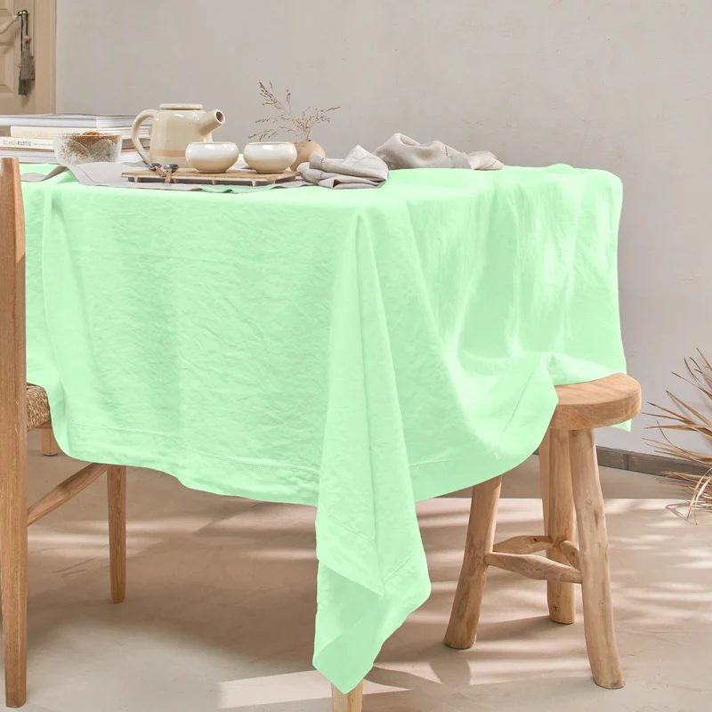 Mantel rectangular con vainica de lino verde menta