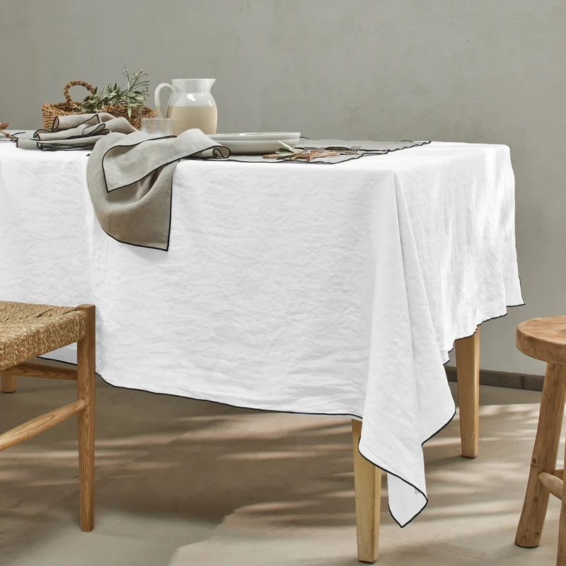 Mantel rectangular con bourdon de lino lavado blanco óptico