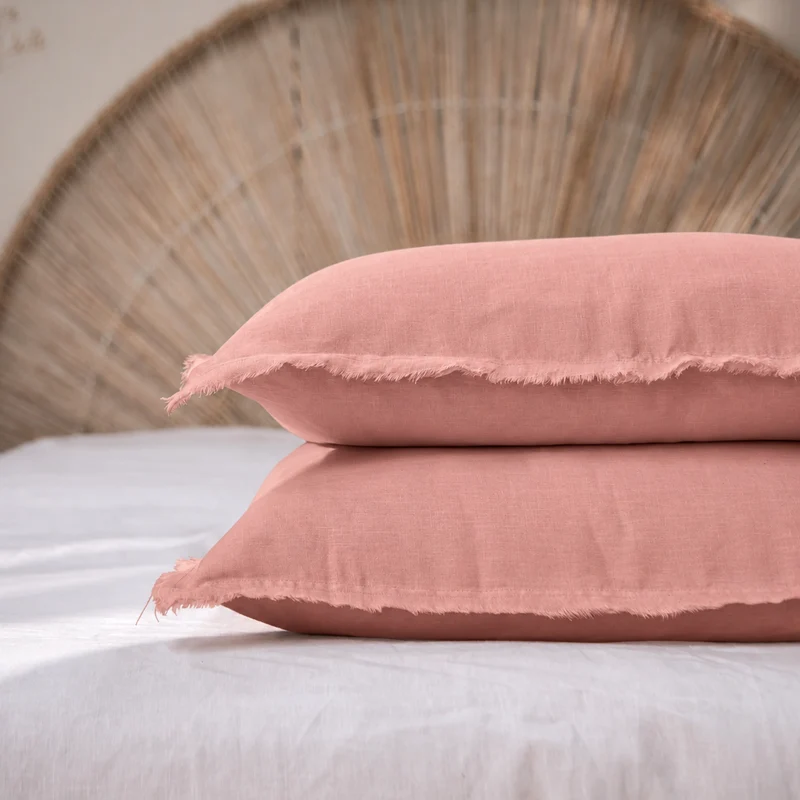 Lote de 2 fundas de almohada con bordes deshilachados de lino rosa