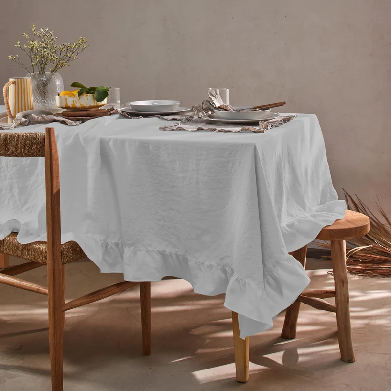 Mantel rectangular con volante en lino lavado gris minéral