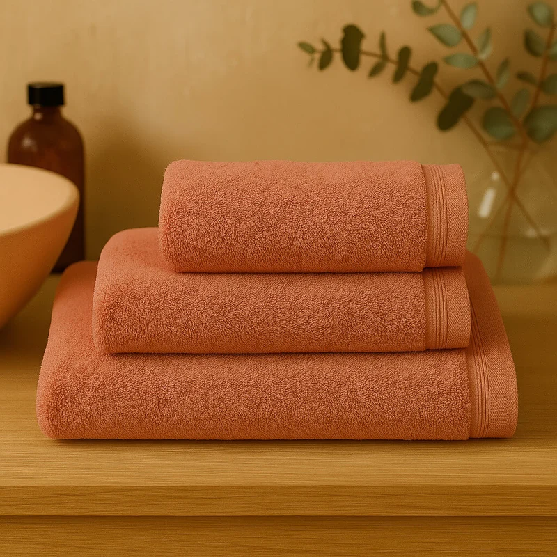 Toalla 100% Algodón Básica Coral, 450 g/m², Suave y Absorbente