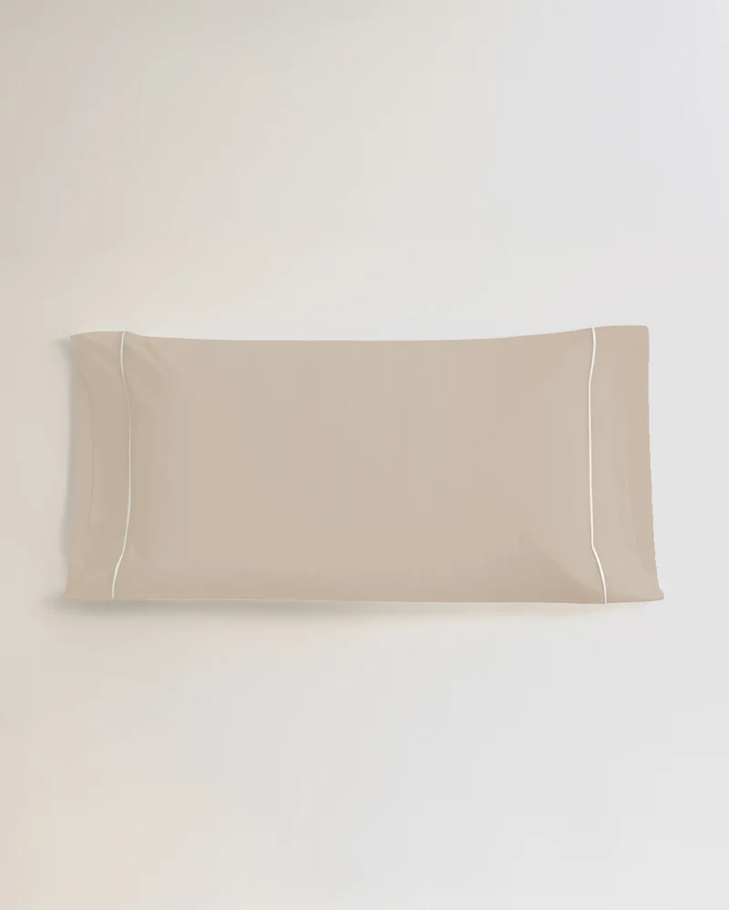 Funda almohada algodón percal con vivos topo
