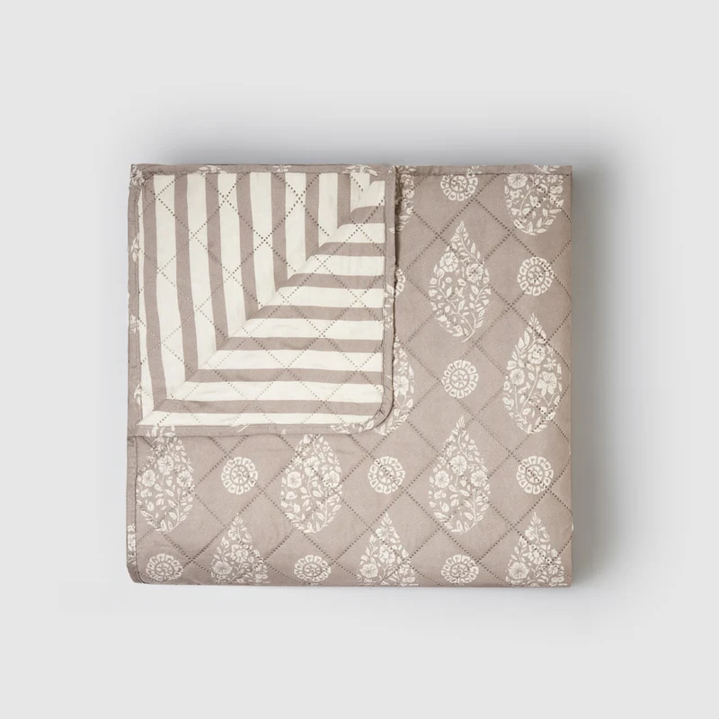 Colcha bouti tribal gris claro