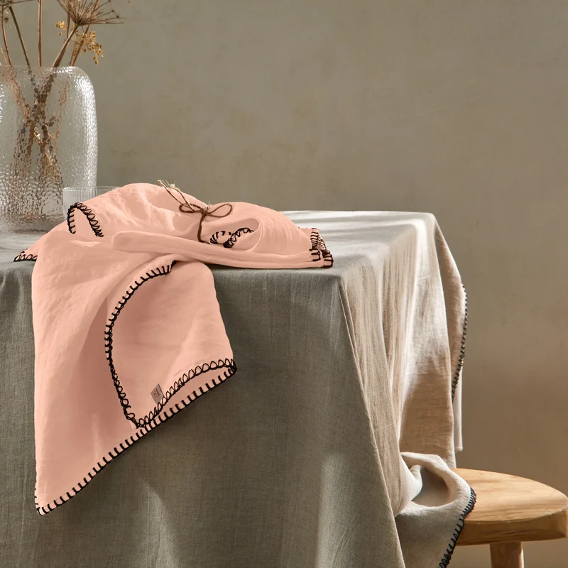 Servilletas de mesa con punto de festón de lino rosa