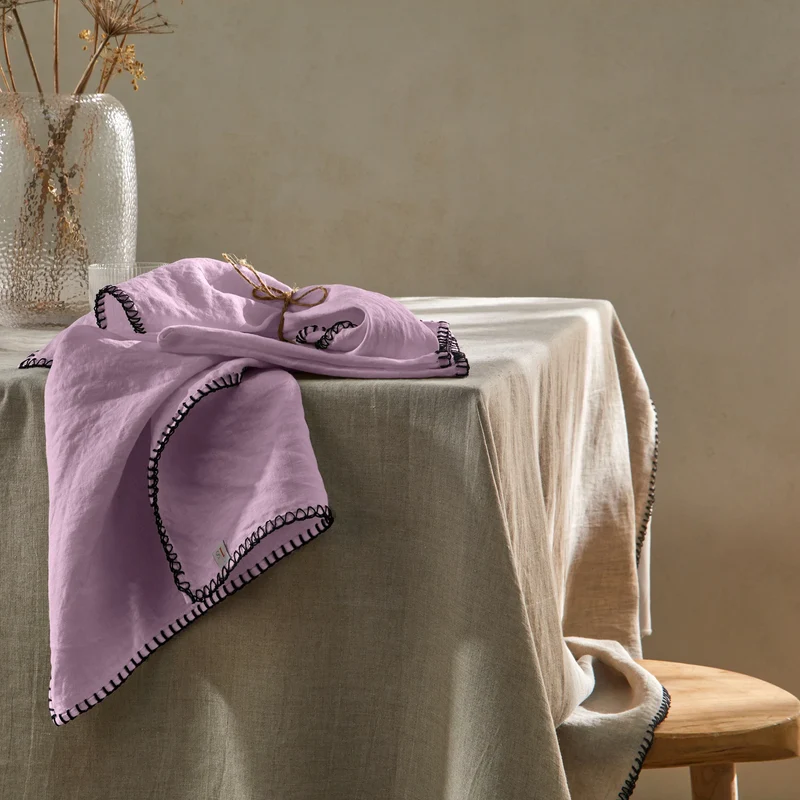 Servilletas de mesa con punto de festón de lino lila