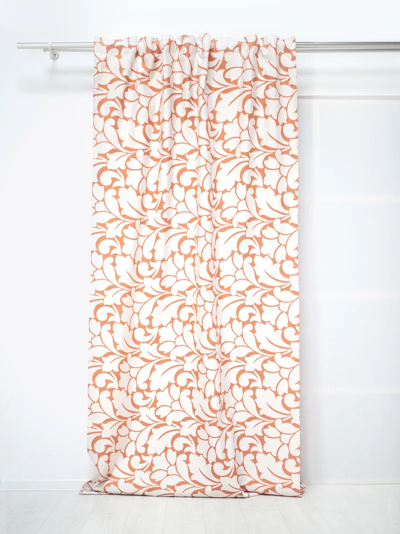 Cortina Jacquard Elegance con motivo clásico