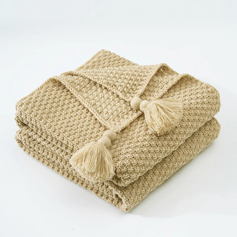 Manta de punto con borlas. Color Beige.