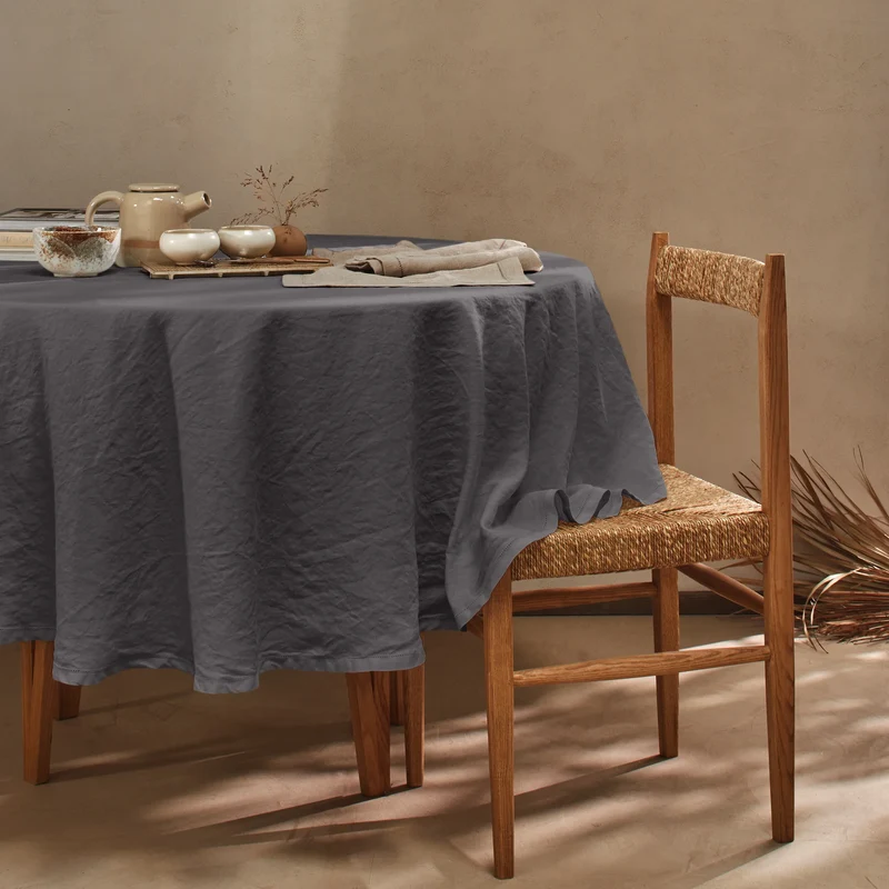 Mantel redondo con vainica de lino gris plomo