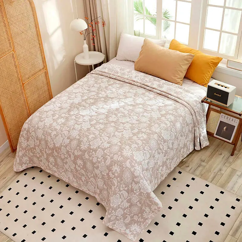 Colcha de Verano Jacquard Algodón Beige – Diseño Floral Elegante.