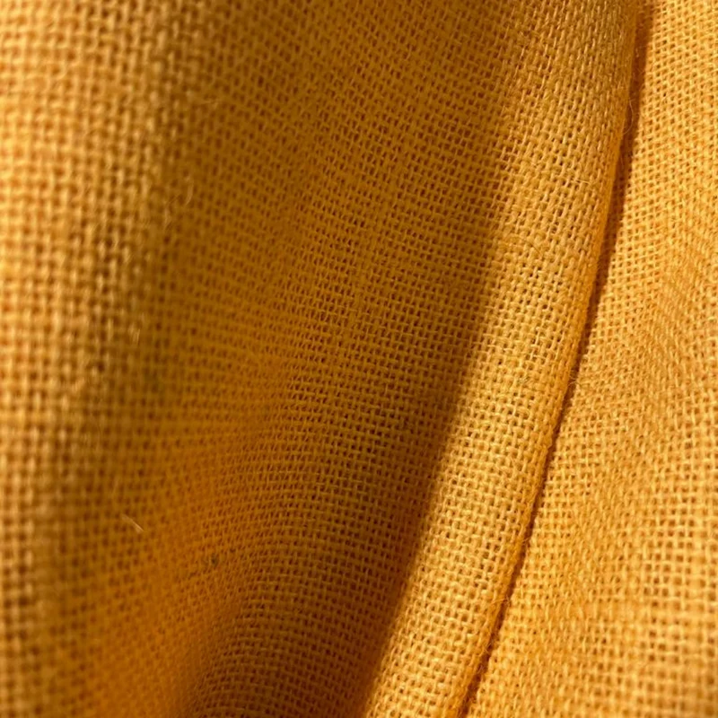 Tela Arpillera o yute amarillo (1,5 m de ancho)