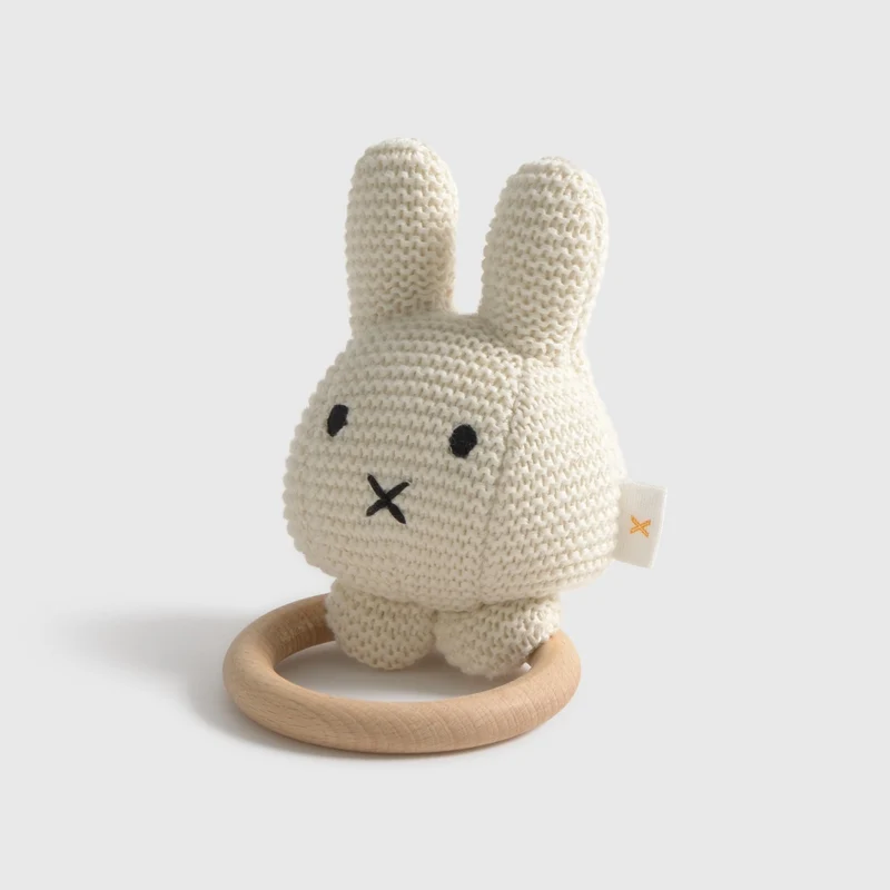 Sonajero de tricot de algodón orgánico conejo Cuquis