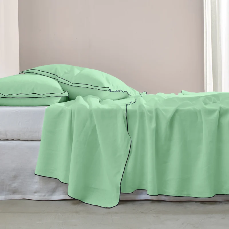 Sábana plana con bourdon en lino lavado verde menta