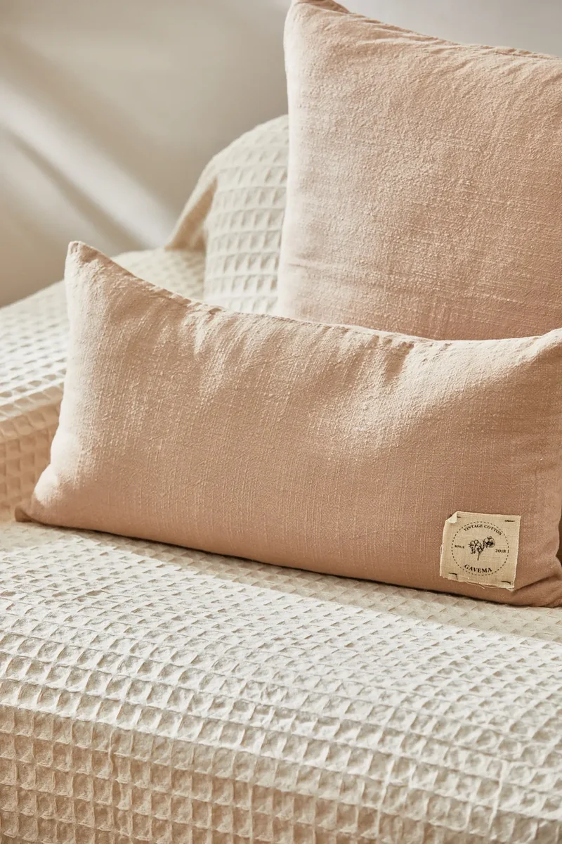 Funda de cojín beige Gavema