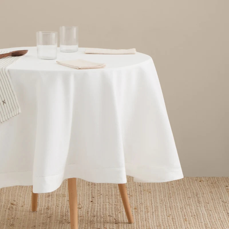 Mantel liso redondo con vainica Clarur