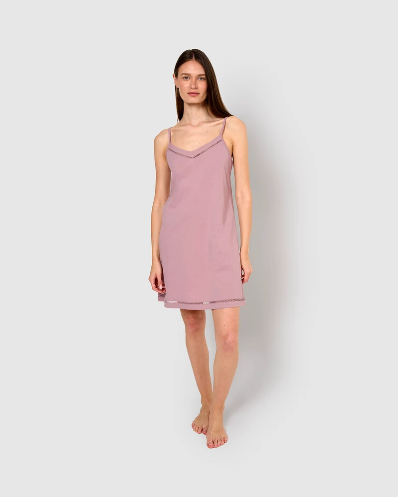 Camisón corto tirantes vainica lila