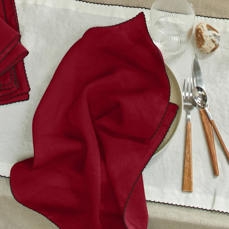 Servilletas de mesa con croché de lino burdeos