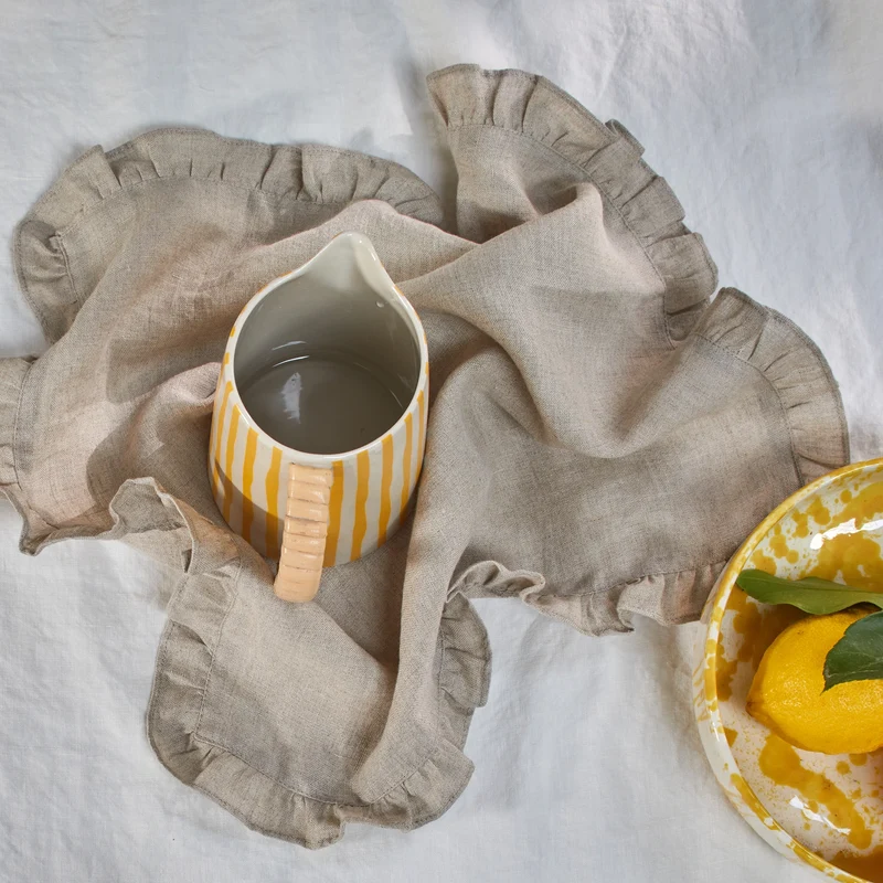 Servilletas de mesa con volantes de lino lavado natural