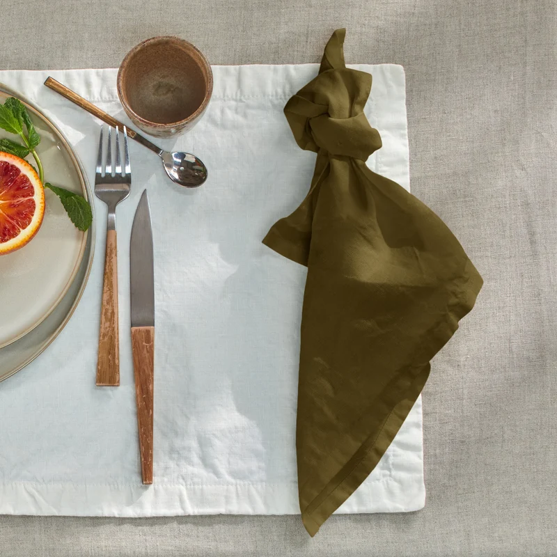 Servilletas de mesa de lino lavado verde oliva
