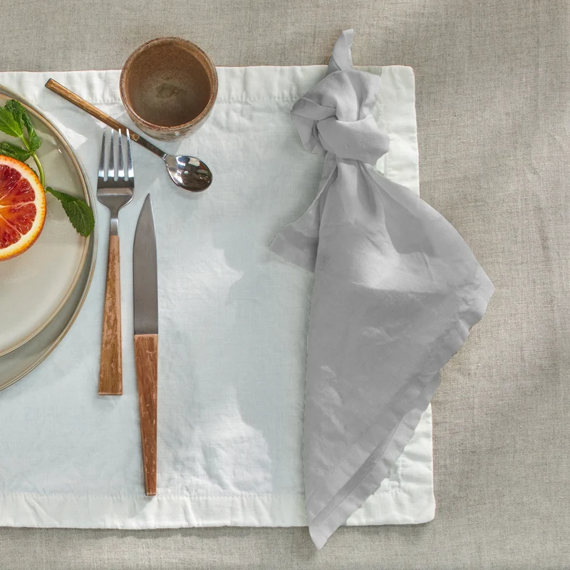 Servilletas de mesa con bourdon en lino gris mineral