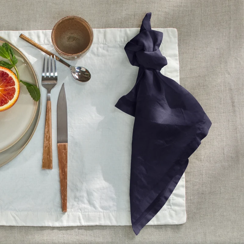 Servilletas de mesa con bourdon en lino azul noche